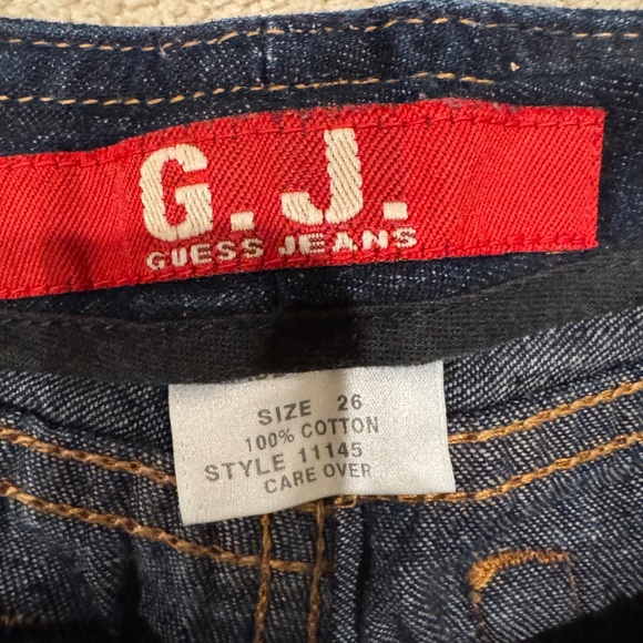 Guess women’s jeans - Picture 2 of 3